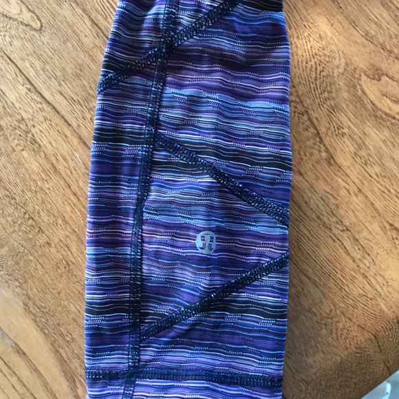 Lululemon leggings - Picture 3 of 7